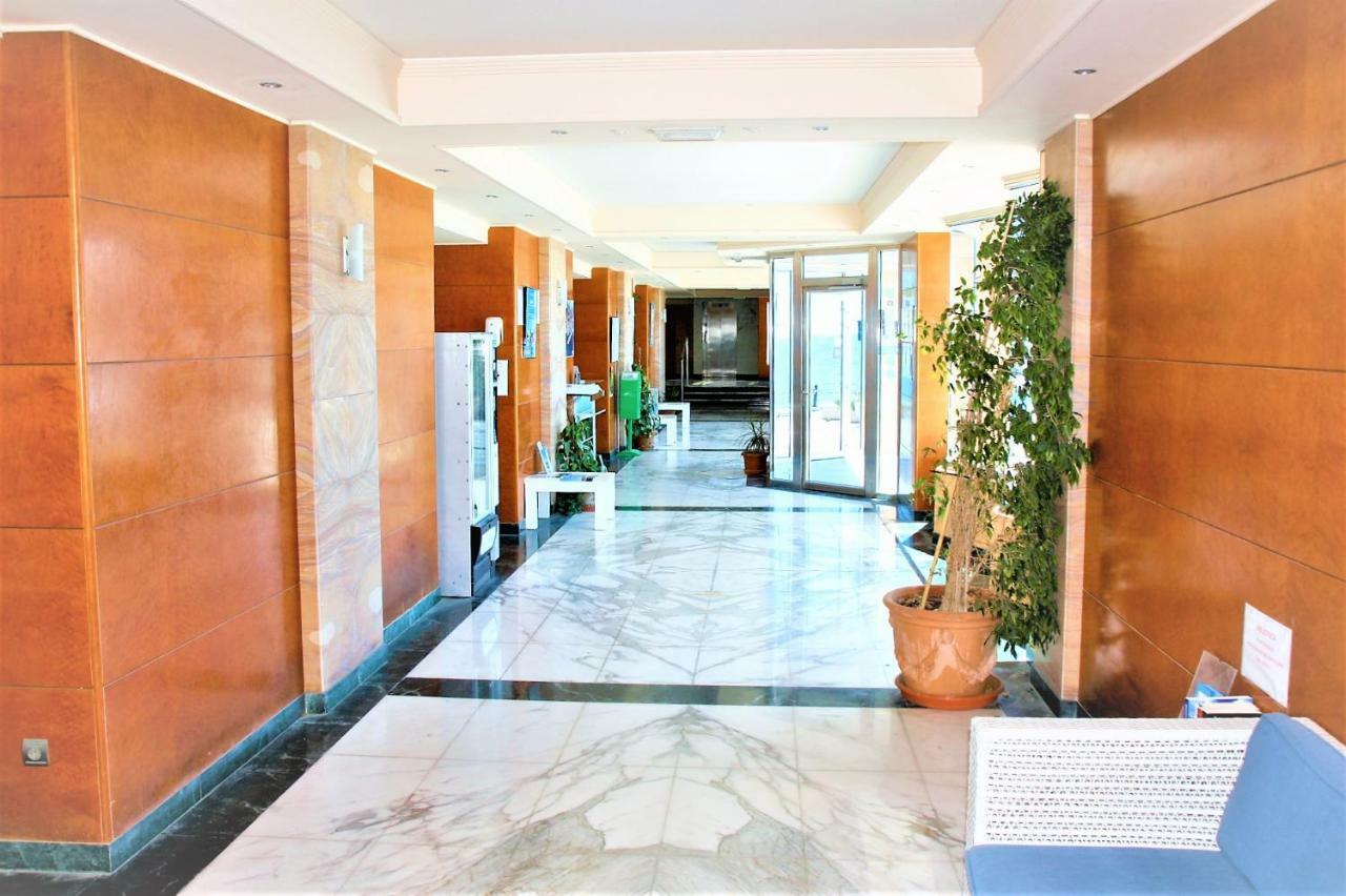 1St Line Mascarat Beach - Solarium Terrace & Pool アルテア エクステリア 写真